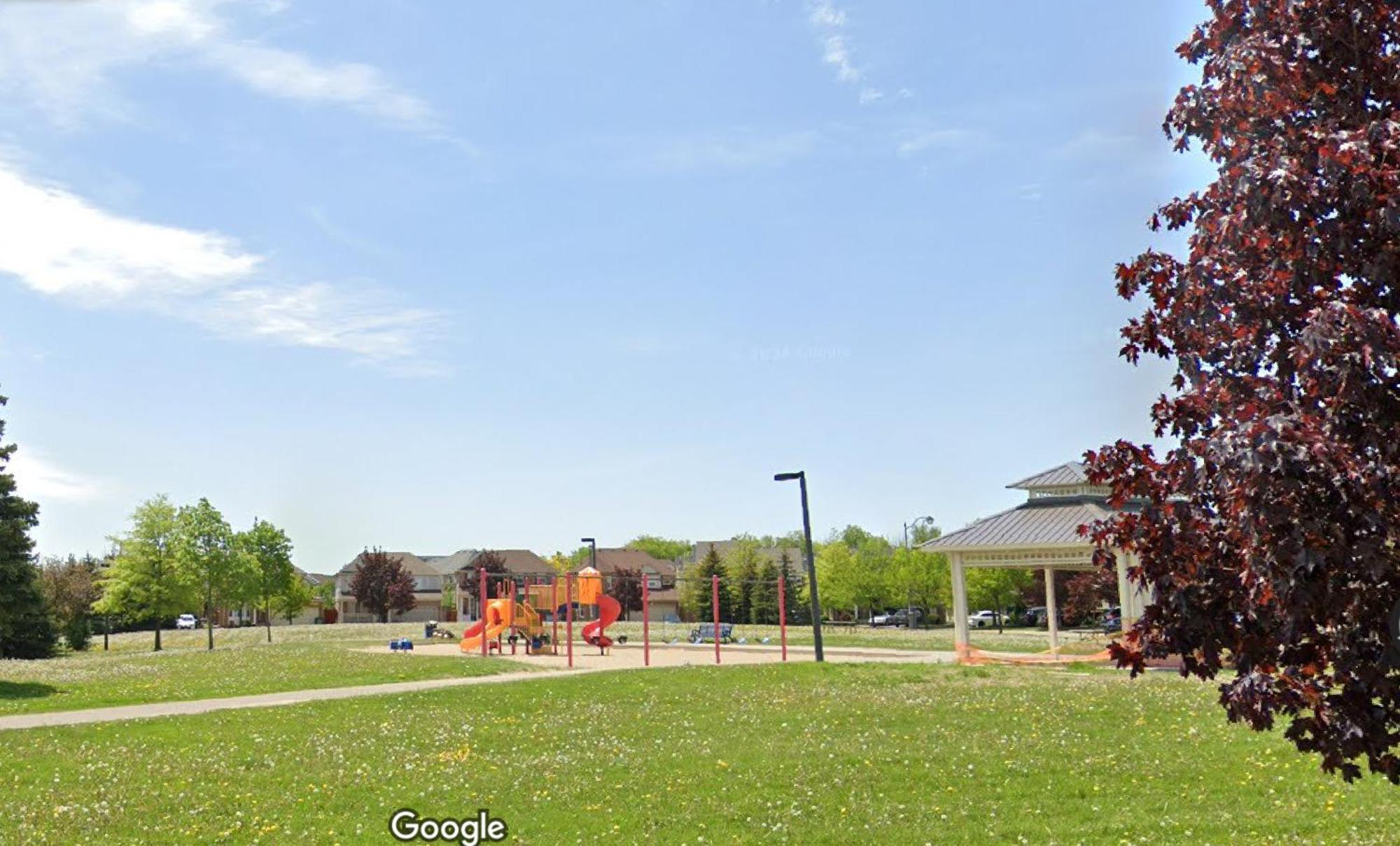 Garden 2 Bedroom Apt - Free Parking Wifi Laundry Workstation Brampton Exterior foto